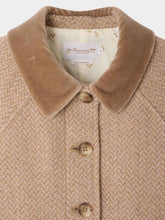Load image into Gallery viewer, Jiba coat with velvet collar and padded lining
