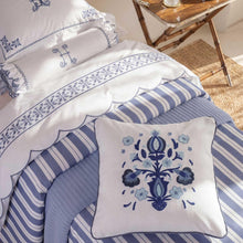 Load image into Gallery viewer, Seferî Caravan Decorative Cushion - White/Blue
