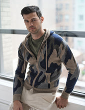 Load image into Gallery viewer, 100% CASHMERE EXCLUSIVE CAMO HOODIE ZIPUP
