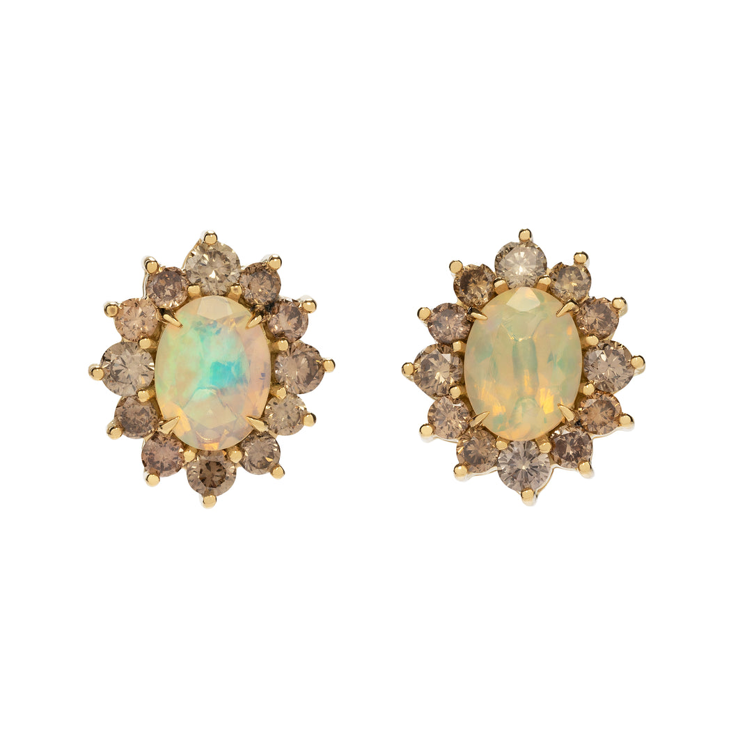 18k yellow gold earring with Opal and brown diamonds