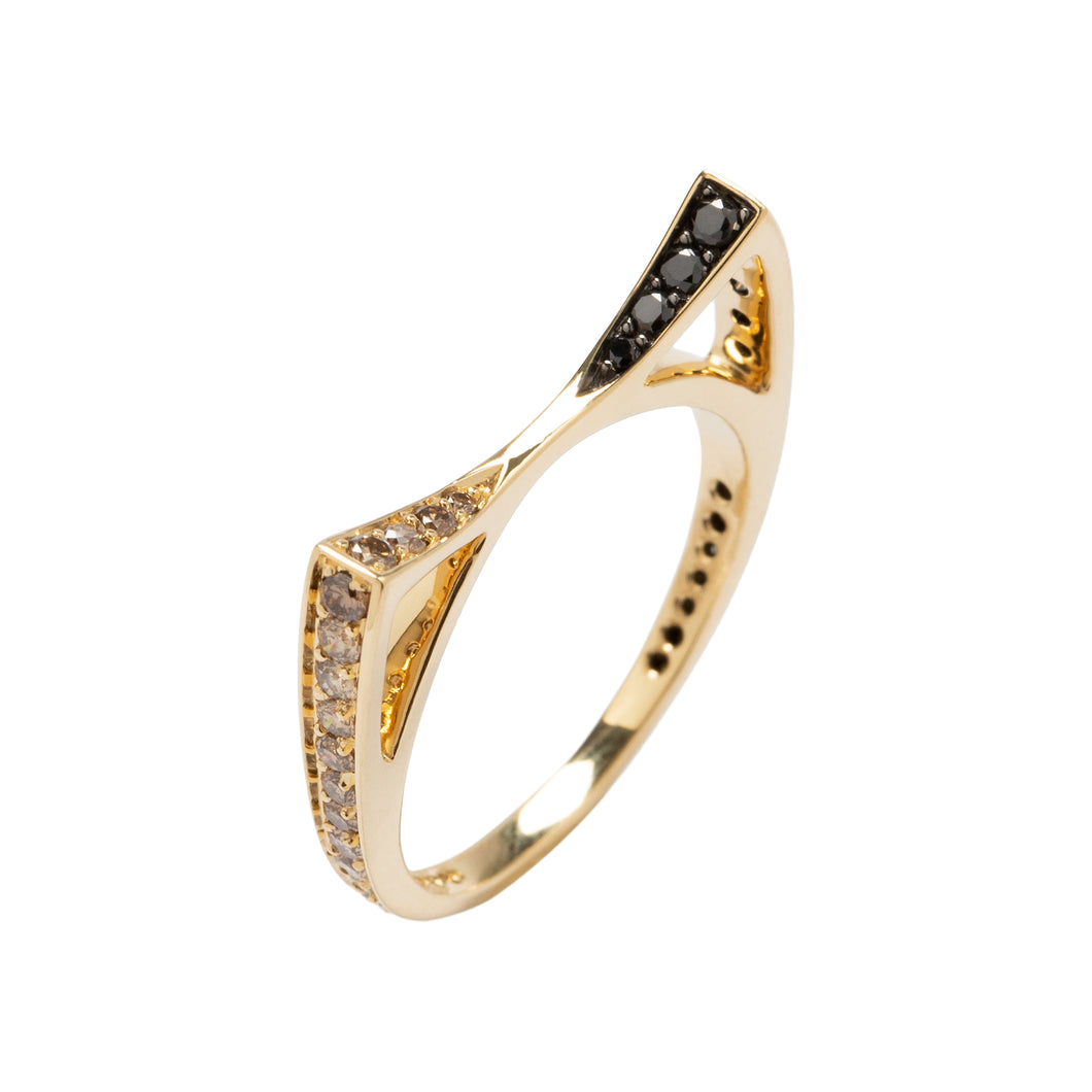 18k yellow gold ring with brown diamonds and black diamonds