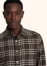 Load image into Gallery viewer, Kiton brown shirt for man, in cotton 4
